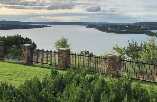 Graford Condo | Possum Kingdom Lake - Condo @The Cliffs Resort