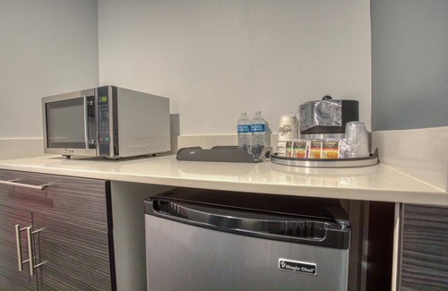 Carlsbad Hotel | Post Time Inn