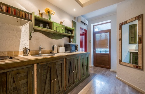 Tbilisi City Centre Apartment | Postcard balconies - a duplex with the best view