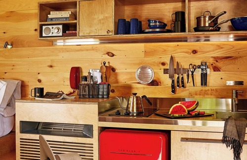Seneca Cabin | Postcard Cabins Lake Hartwell
