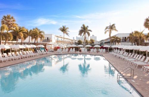 St. Pete Beach Hotel | Postcard Inn On The Beach