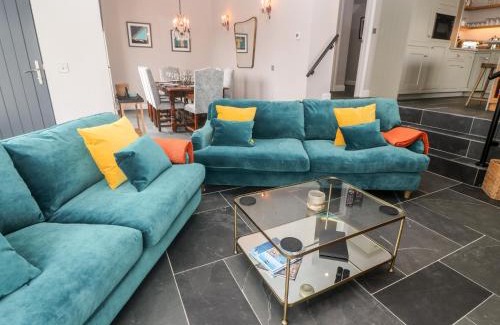 Polruan House | Postcard Lodge