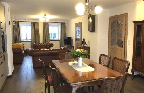 Burg-Reuland Apartment | POSTRELAIS ARDENNES "Vintage"