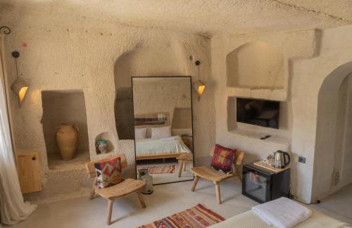 Ortahisar Hotel | Potamia Cave Suites