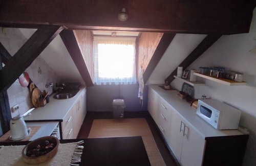 Cove Parja Apartment | Potkrovlje apartman Jasna 1 Knin