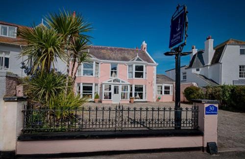 Shaldon House | Potters Mooring Hotel