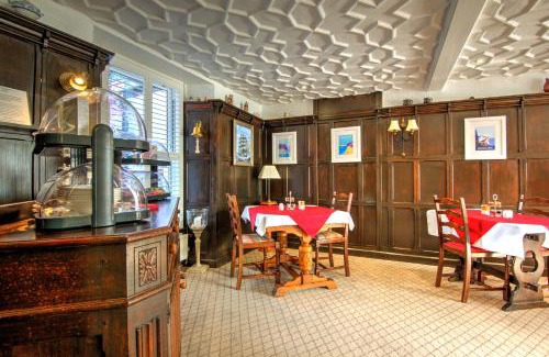 Shaldon House | Potters Mooring Hotel