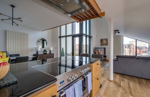 Belfast City Centre Apartment | Pottingers Quay