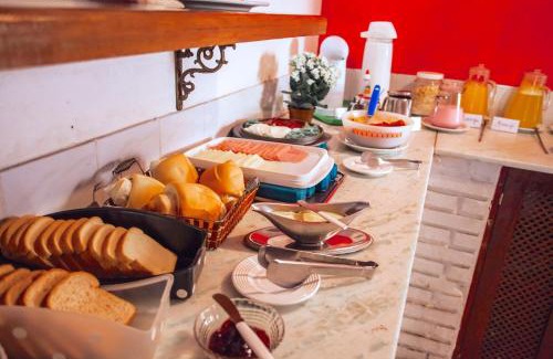 Itaquanduba Hotel | Pousada Chale Suísso