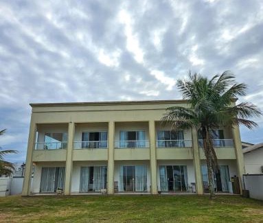 Meia Praia House | Pousada da Ely