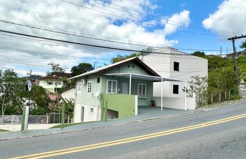 Velha Hotel | Pousada da Laís
