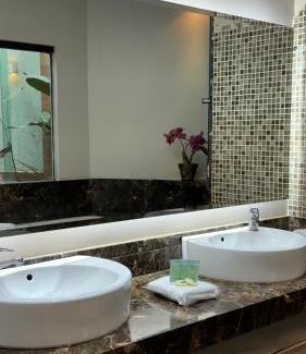 Ribeirao Preto Hotel | Pousada Shangrila RP