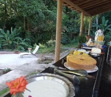 Praia de Aracatiba House | Pousada Sobre a Rocha