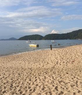 Praia de Aracatiba House | Pousada Sobre a Rocha