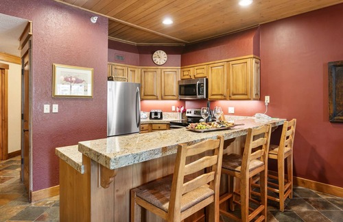 Deer Valley Condo | Powder Run at Deer Valley Resort - Four Bedroom Condo with Hot Tub #A32 by RedAwning