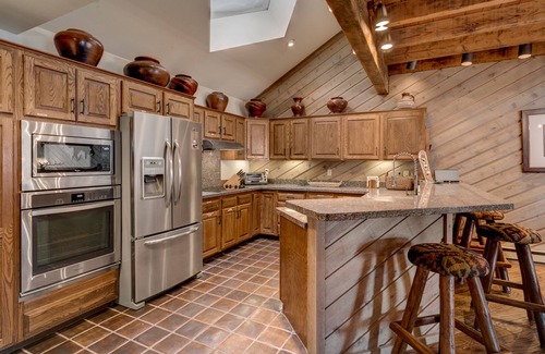 Steamboat Springs House | PowderDayz Chalet - Private Hot Tub w/Views, Pet Friendly, Garage, Ski In/Out