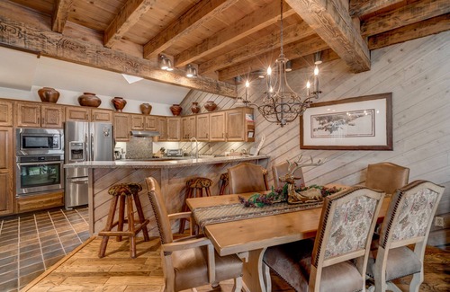 Steamboat Springs House | PowderDayz Chalet - Private Hot Tub w/Views, Pet Friendly, Garage, Ski In/Out