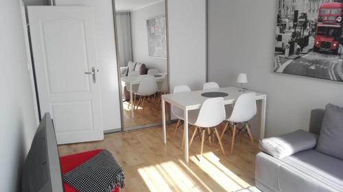 Poznan City Center Apartment | Powstańców Wielkopolskich 12