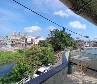 Pedreira House | prédio de 3 andares bem localizado para cop30