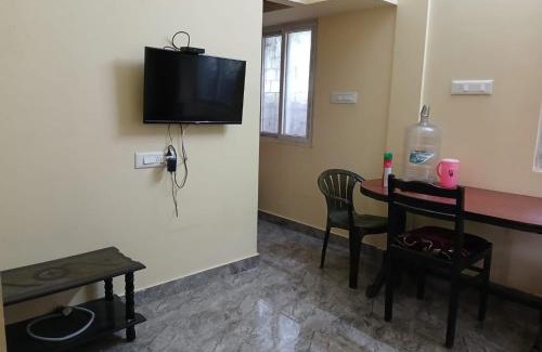Thiruvidaimarudur House | PR Home Stay