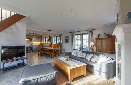 Callantsoog House | Prachtige Vrijstaande Villa aan het Water, Dicht bij het Strand van Callantsoog!