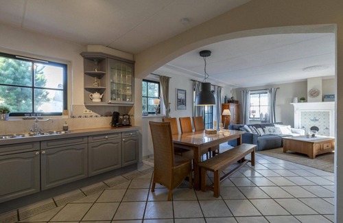 Callantsoog House | Prachtige Vrijstaande Villa aan het Water, Dicht bij het Strand van Callantsoog!