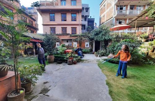 Bhaktapur Bed & Breakfast | Pradhan House - Home Stay with Garden