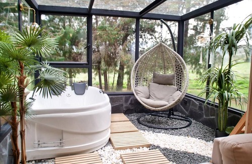 Loja House | Prado Glamping En una Hacienda Ganadera y Rodeado de un Bosque de Pino