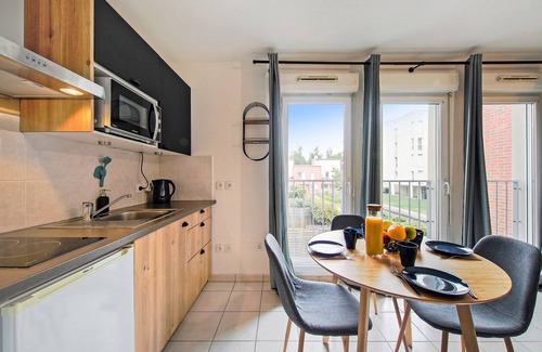Montevrain Apartment | Prague - 10min de Disneyland Paris/Parking privé