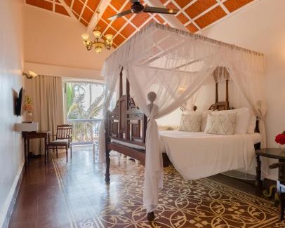 Dona Paula Resort | Prainha Resort By The Sea