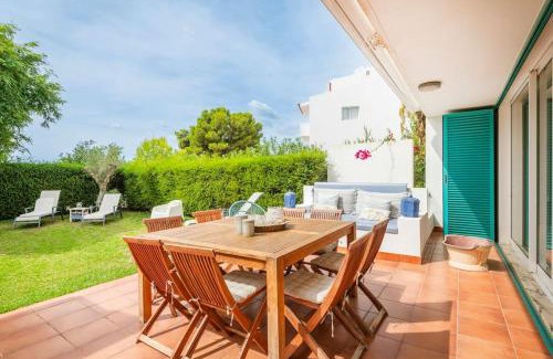 Prainha Villa | Prainha Sunny 5BR Villa (up to 13 guests)