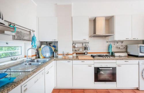 Prainha Villa | Prainha Sunny 5BR Villa (up to 13 guests)