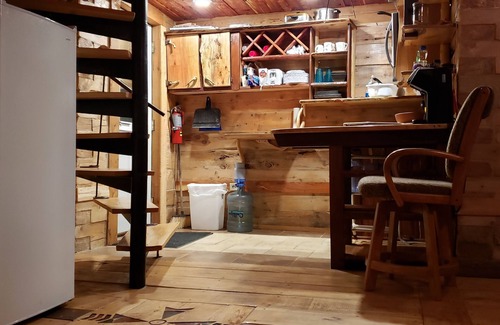 Chippewa County Cabin | Prairie Cabin Of The Lac Qui Parle "Lake Which Speaks"