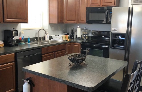 Mena Cottage | Prairie Creek Cottage-'A'-Ride SxS to trails/Creek/Kayaks/Fish