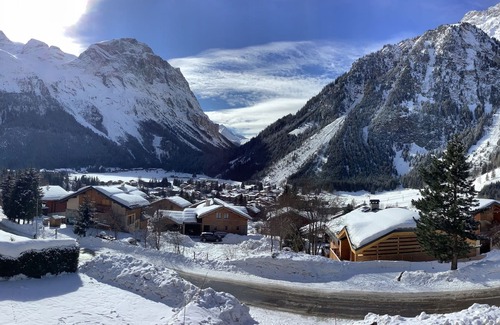Pralognan-la-Vanoise Apartment | Pralognan La Vanoise: Apartment/flat - Pralognan la Vanoise