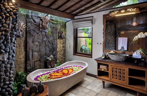Kedewatan Hotel | Pramana Watu Kurung Resort