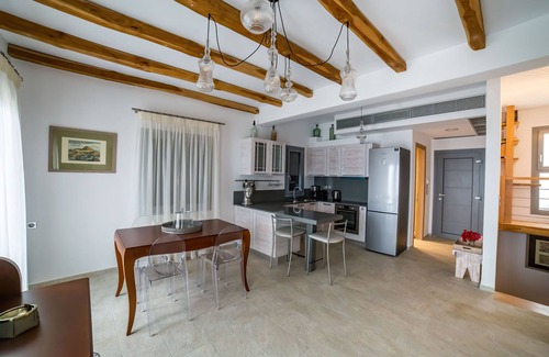 Ikaria Villa | Pramnos villa is part of Tsapelas villas complex and it is located in Ikaria