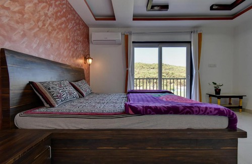 Mahabaleshwar Bed & Breakfast | Prashant cottages