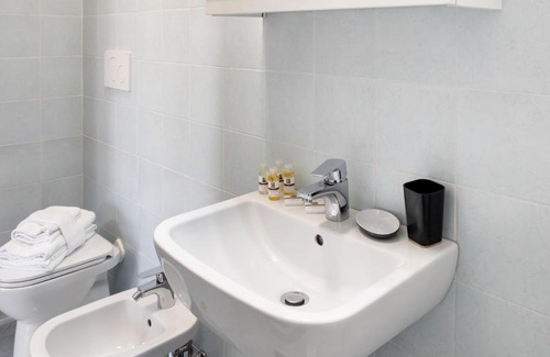 Historic Centre Apartment | Prato della Valle Red & Blu Studios