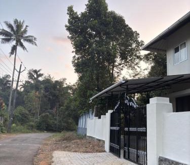 Thariyode House | prauvilla homestay