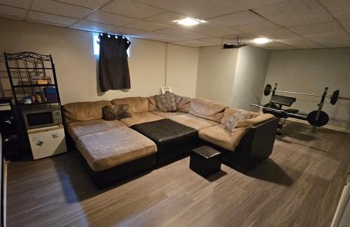 Columbine Valley House | Pre-SuMMeR Sale10 Beds, Fire Pit, Projector Screen