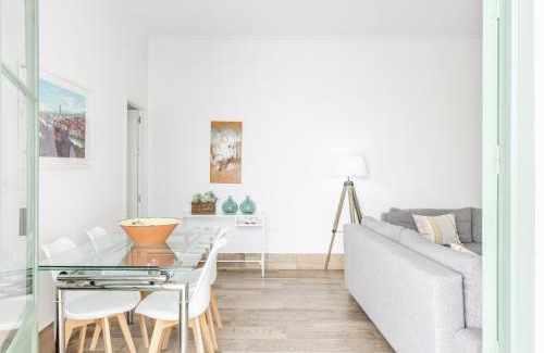 Chipiona Apartment | Precioso apartamento con Chimenea patio solarium