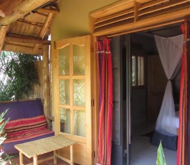 Entebbe House | Precious Guesthouse