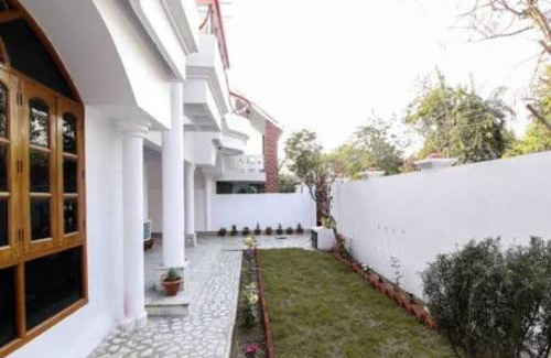 Gomti Nagar House | Precious inn