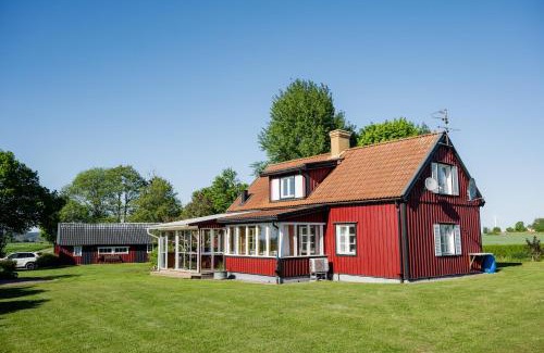 Odeshog House | precis intill Ombergs golfbana, nära till Vättern, stora Lund och Hästholmen