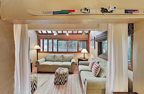 Taos Ski Valley Apartment | Predock 1A