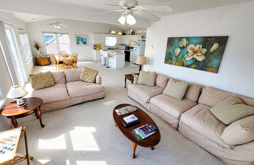 Surf City House | Prelude to Paradise – Relax & Unwind by the Sea