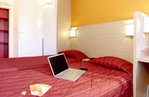 Saint-Cyr-l'Ecole Hotel | Première Classe Versailles - St Cyr l'Ecole