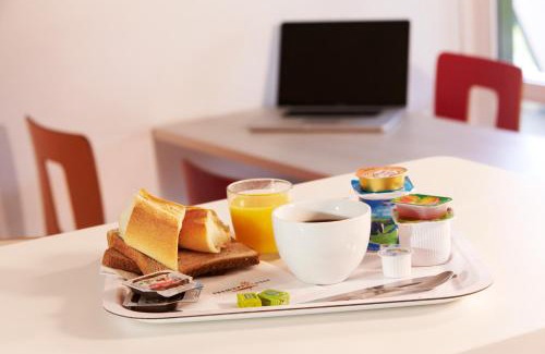 Tarbes Hotel | Première Classe Tarbes - Bastillac