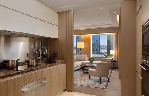 Lujiazui Apartment | Premier 2 Bedroom Apartment at at Huaihai Road Huangpu Shanghai
